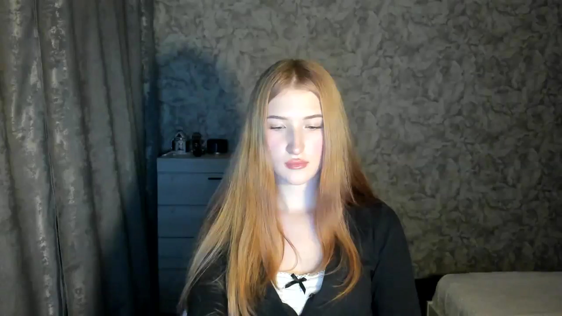 Gallery image thumbnail from Ilona_Here's myfreecams stream on, 12/29/2025, 20:03 image 9 of 20