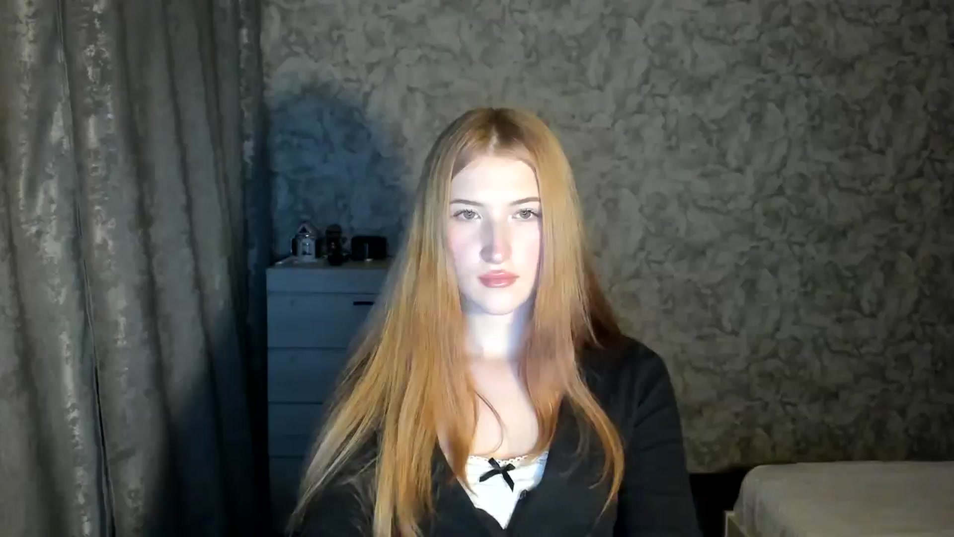 Gallery image thumbnail from Ilona_Here's myfreecams stream on, 12/29/2025, 20:03 image 16 of 20