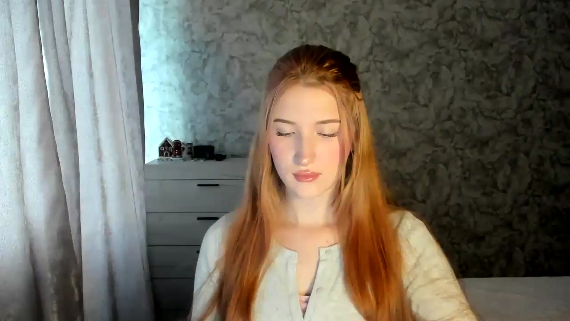 Gallery image thumbnail from Ilona_Here's myfreecams stream on, 01/02/2026, 09:46 image 2 of 20