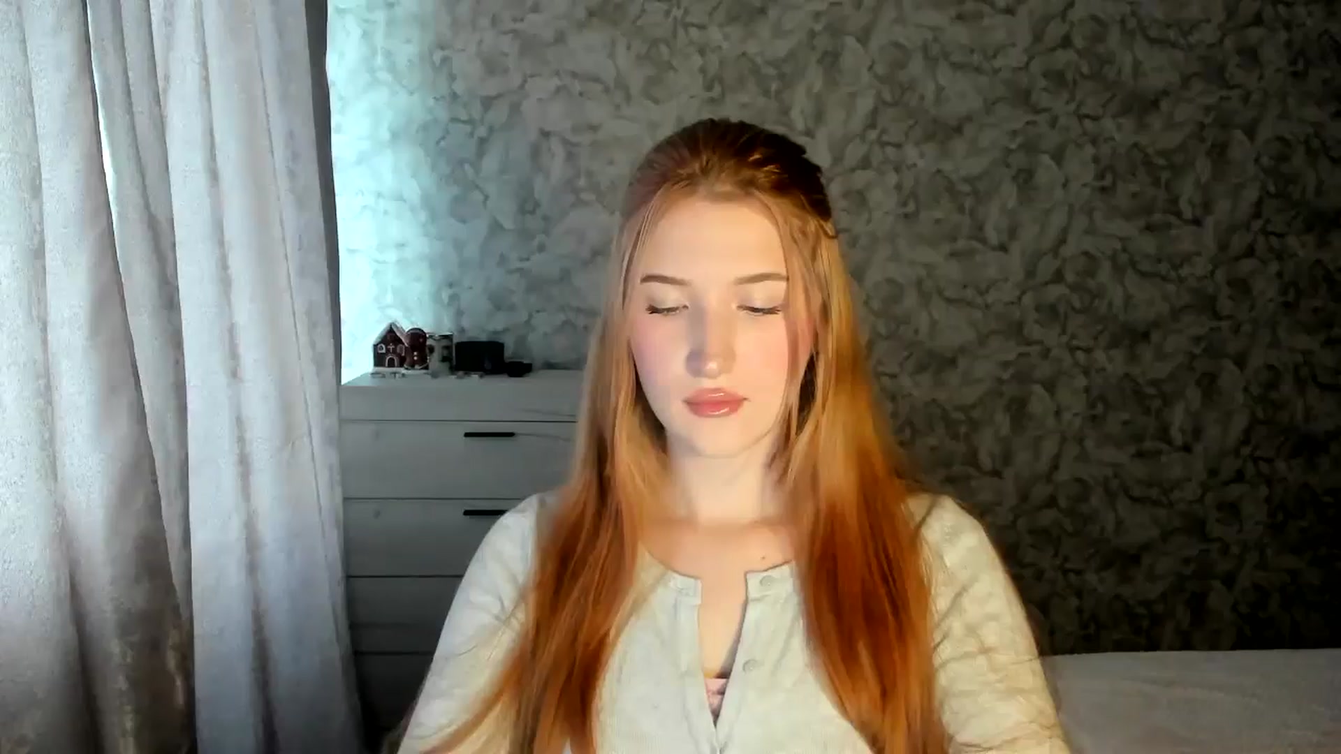 Gallery image thumbnail from Ilona_Here's myfreecams stream on, 01/02/2026, 09:46 image 5 of 20