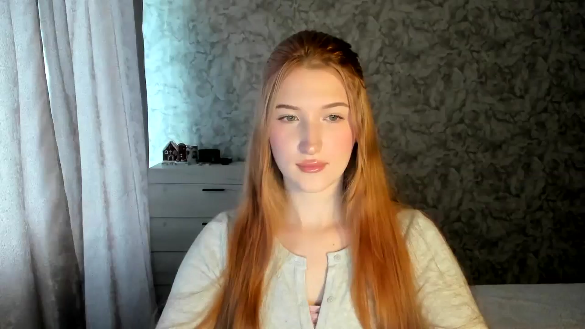 Gallery image thumbnail from Ilona_Here's myfreecams stream on, 01/02/2026, 09:46 image 13 of 20