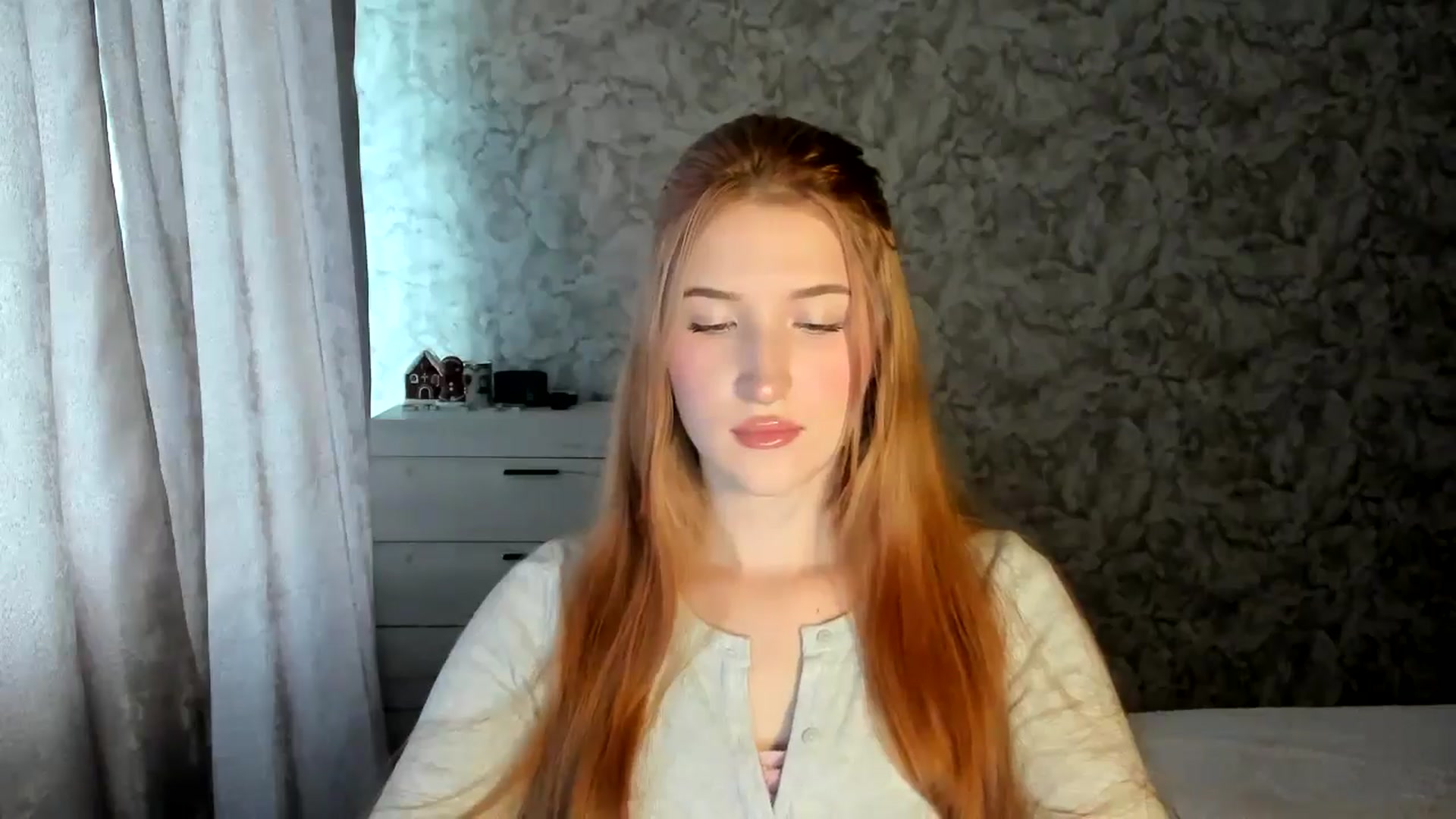 Gallery image thumbnail from Ilona_Here's myfreecams stream on, 01/02/2026, 09:46 image 8 of 20