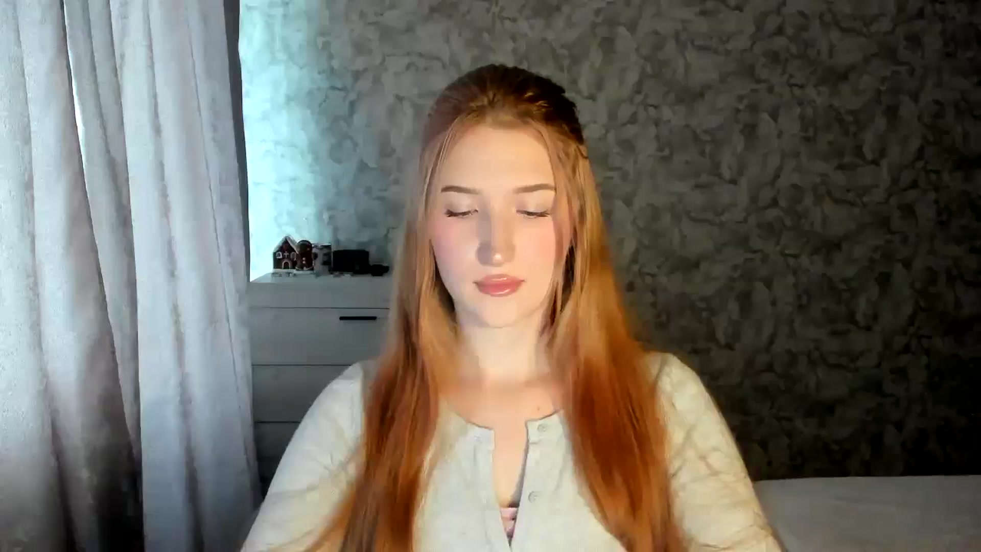 Gallery image thumbnail from Ilona_Here's myfreecams stream on, 01/02/2026, 09:46 image 9 of 20
