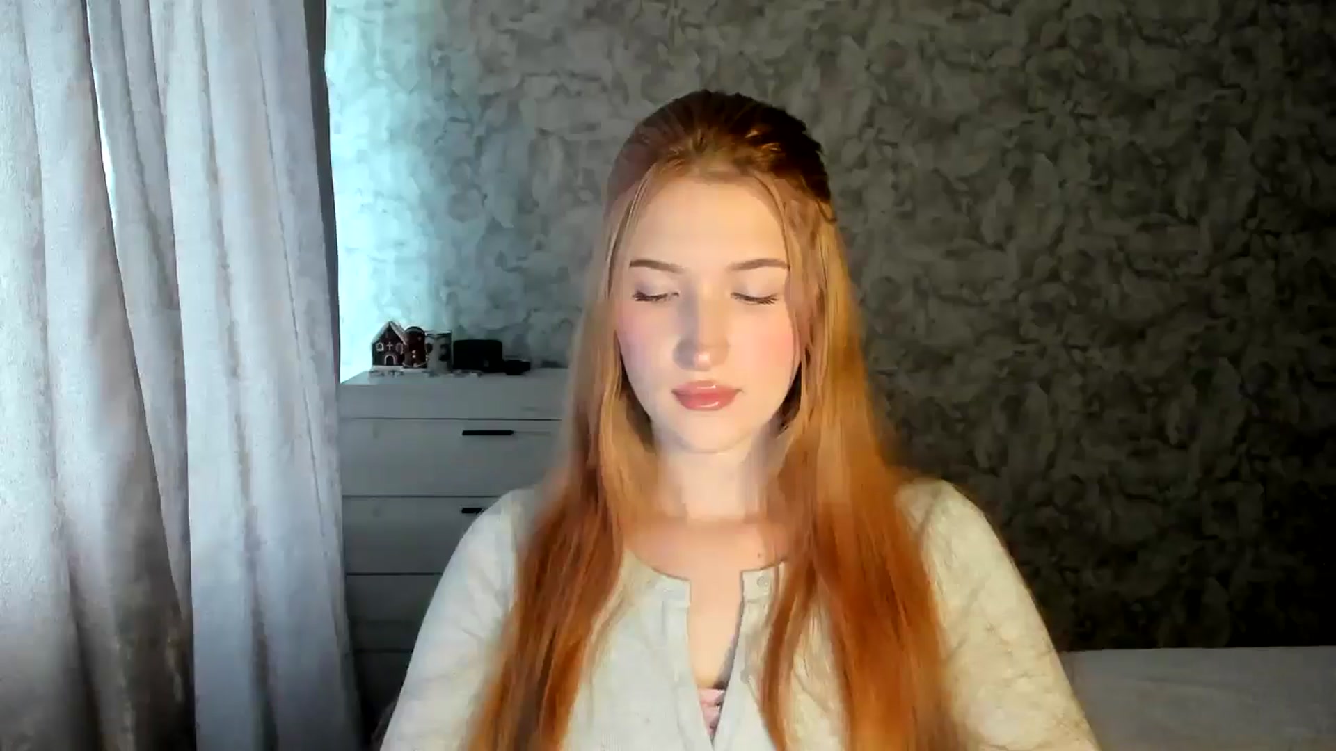 Gallery image thumbnail from Ilona_Here's myfreecams stream on, 01/02/2026, 09:46 image 20 of 20