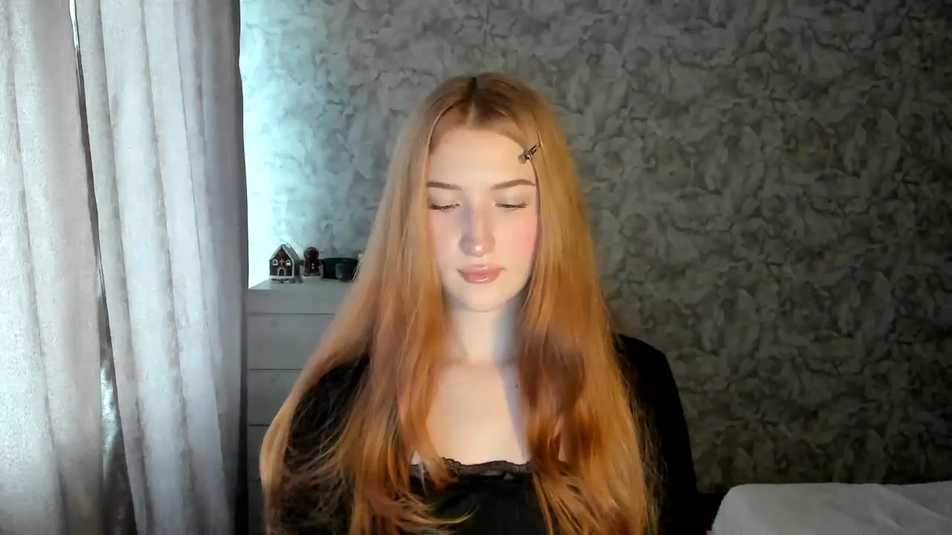 Gallery image thumbnail from Ilona_Here's myfreecams stream on, 01/05/2026, 10:22 image 17 of 20