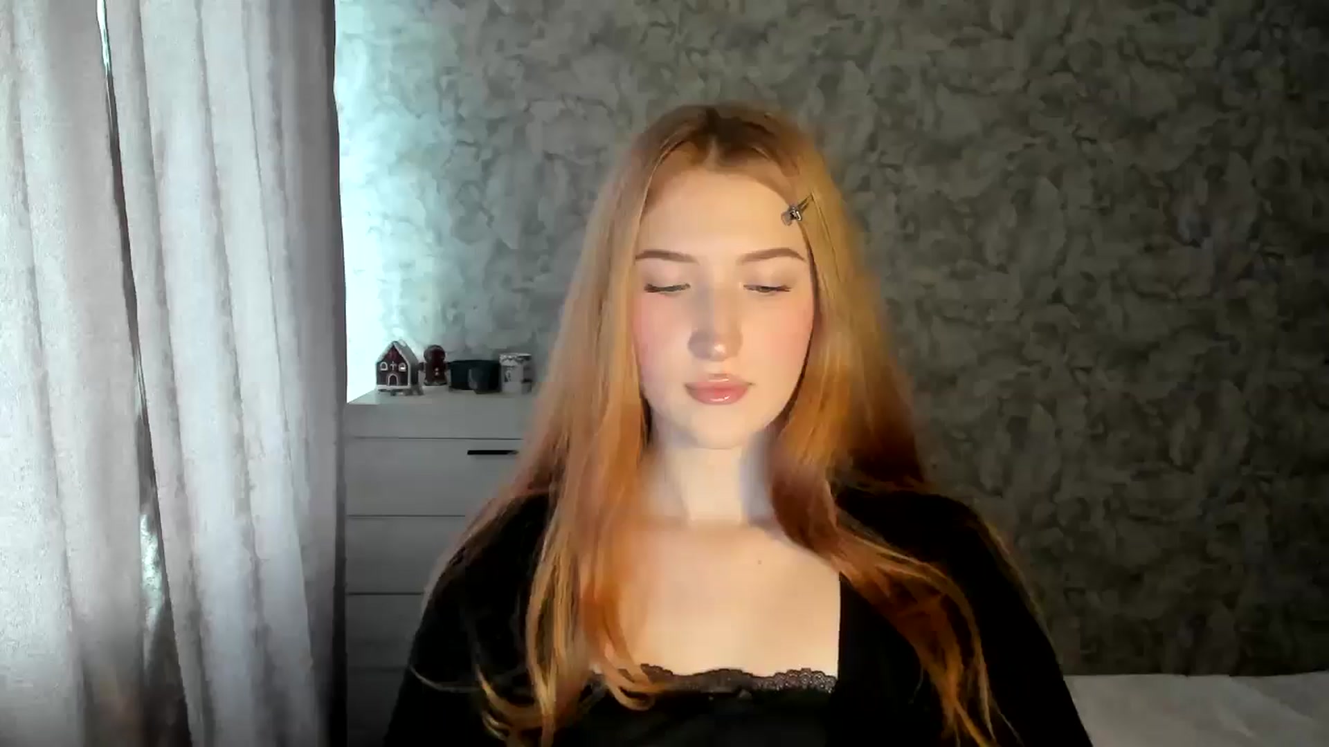 Gallery image thumbnail from Ilona_Here's myfreecams stream on, 01/05/2026, 10:22 image 3 of 20