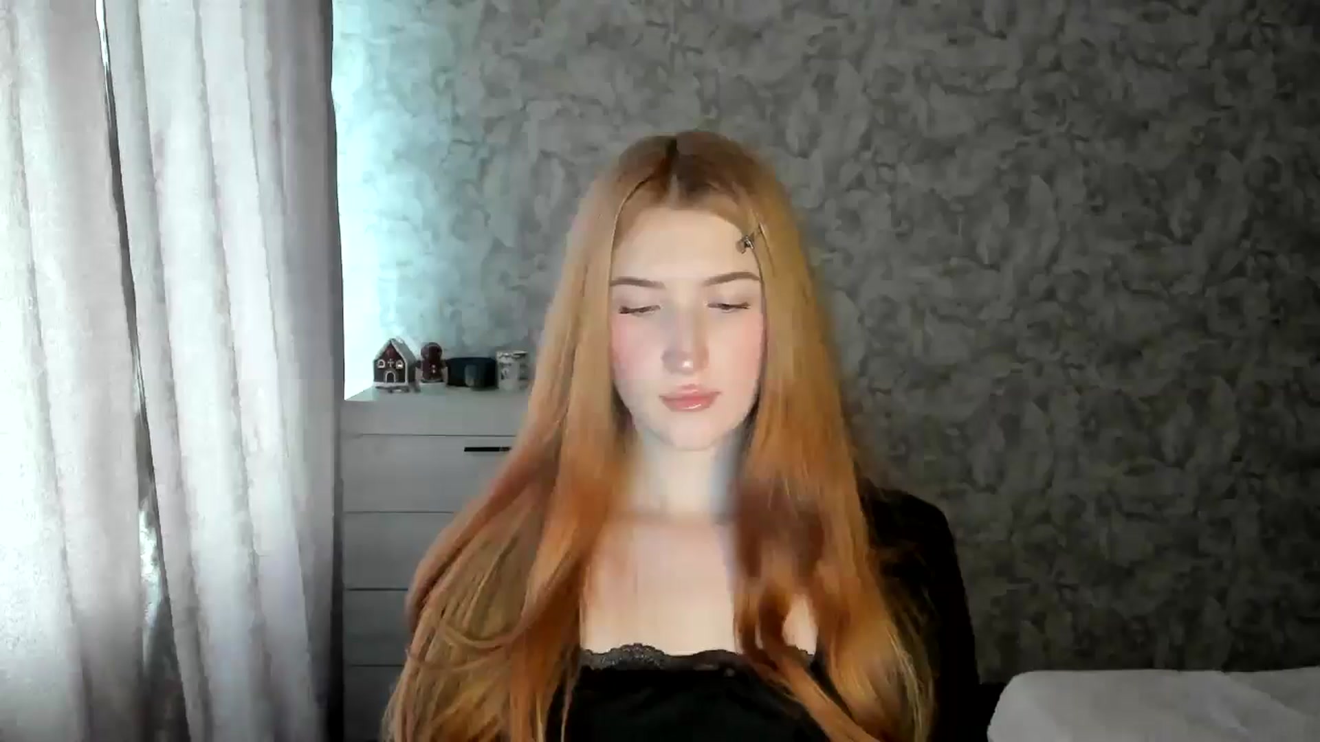 Gallery image thumbnail from Ilona_Here's myfreecams stream on, 01/05/2026, 11:44 image 9 of 20