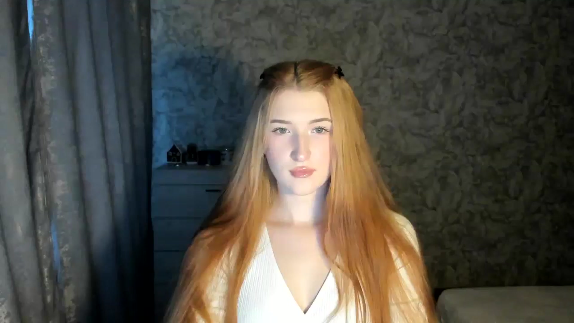 Gallery image thumbnail from Ilona_Here's myfreecams stream on, 01/06/2026, 13:42 image 19 of 20