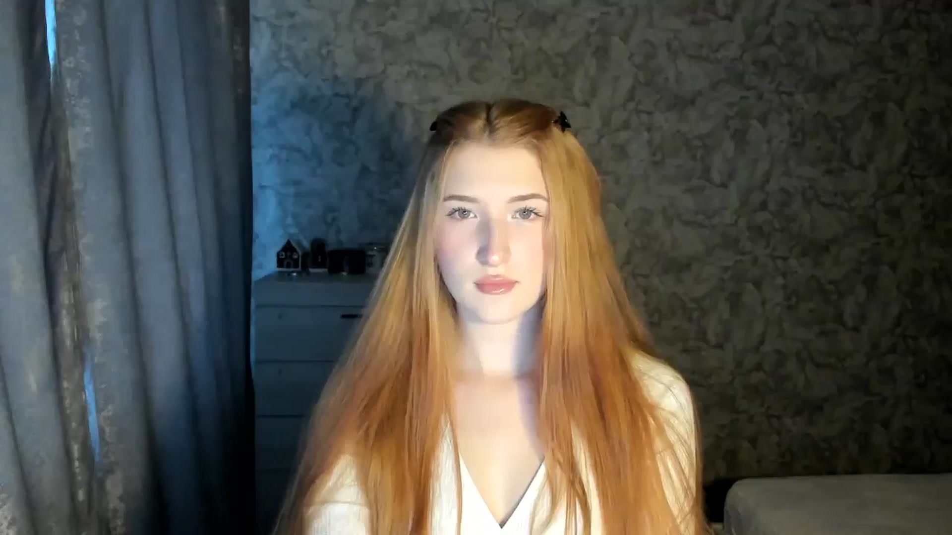 Gallery image thumbnail from Ilona_Here's myfreecams stream on, 01/06/2026, 13:42 image 2 of 20