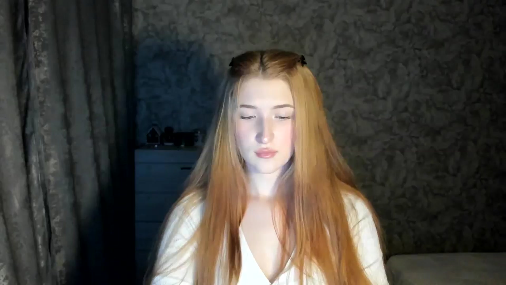 Gallery image thumbnail from Ilona_Here's myfreecams stream on, 01/06/2026, 15:06 image 10 of 20