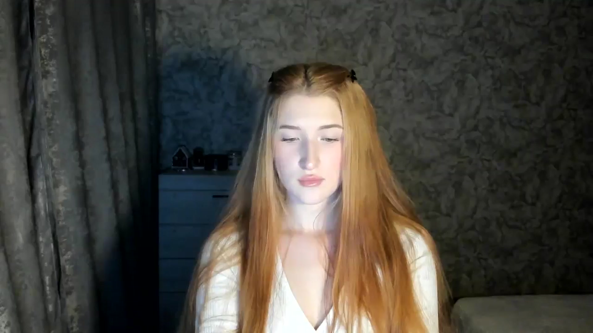 Gallery image thumbnail from Ilona_Here's myfreecams stream on, 01/06/2026, 15:06 image 18 of 20