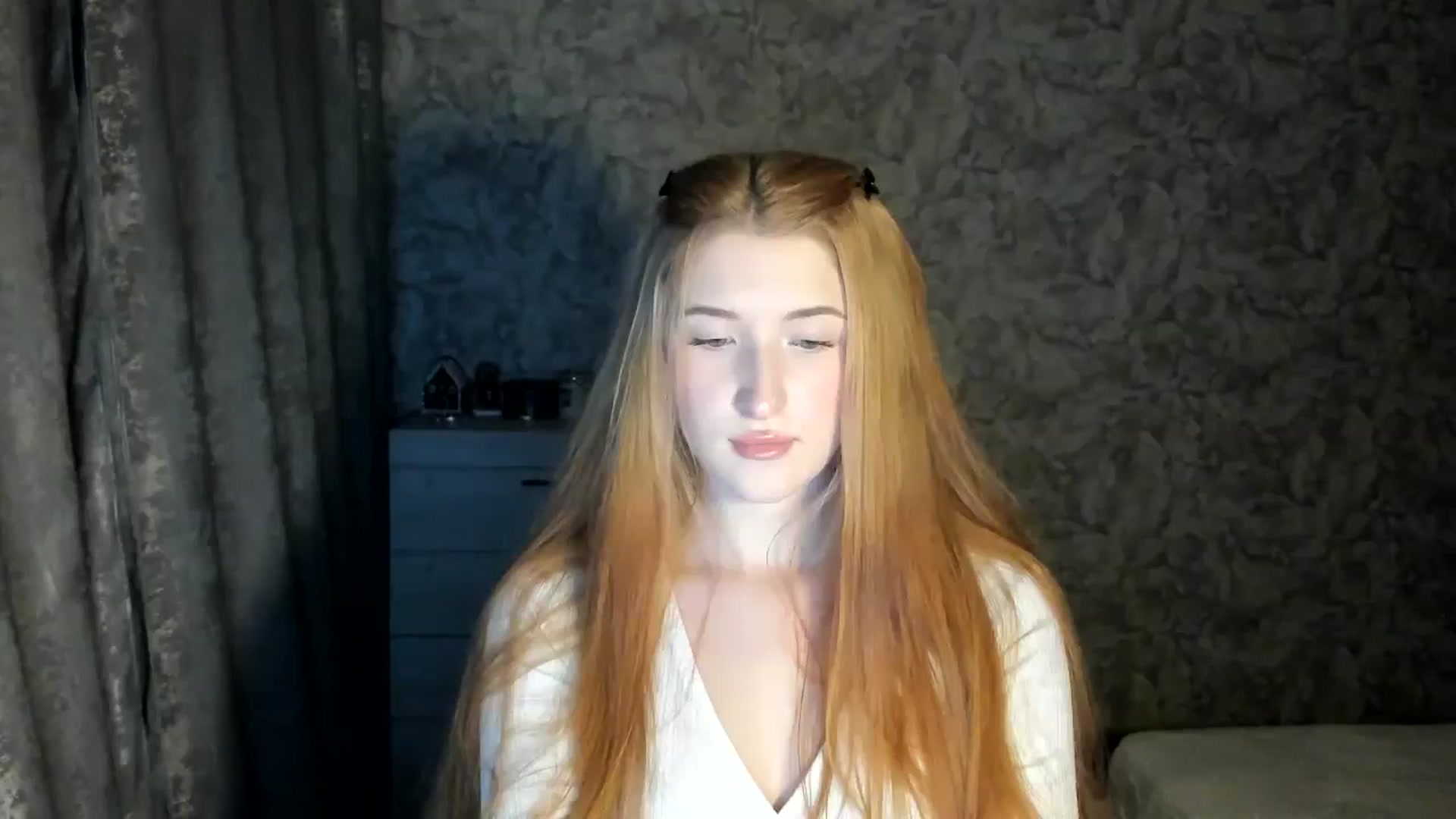 Gallery image thumbnail from Ilona_Here's myfreecams stream on, 01/06/2026, 15:06 image 17 of 20