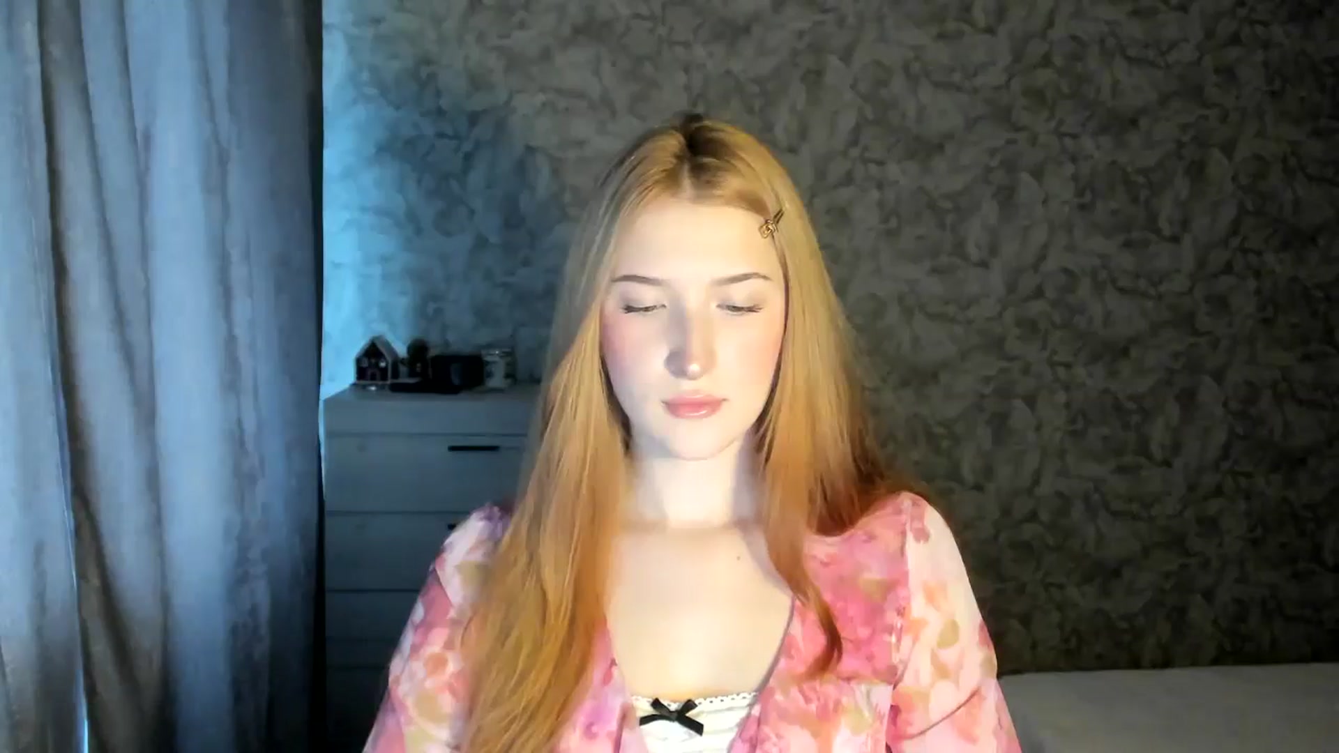 Gallery image thumbnail from Ilona_Here's myfreecams stream on, 01/08/2026, 09:24 image 3 of 20