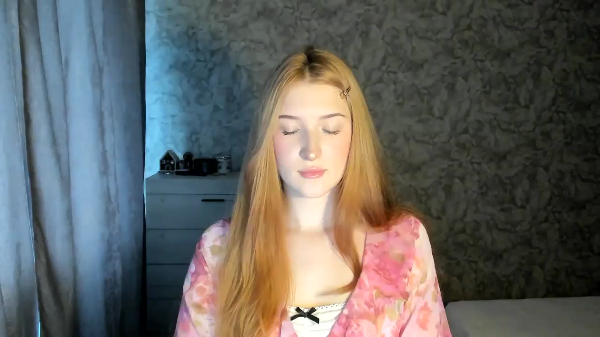 Gallery image thumbnail from Ilona_Here's myfreecams stream on, 01/08/2026, 09:24 image 15 of 20