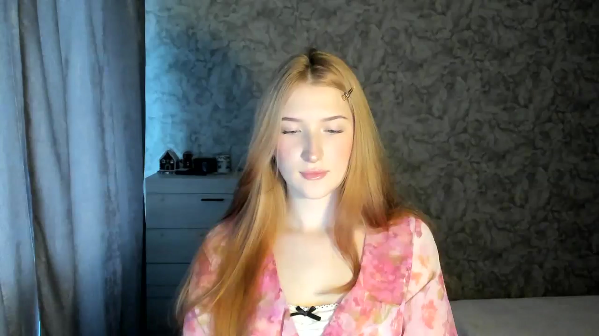 Gallery image thumbnail from Ilona_Here's myfreecams stream on, 01/08/2026, 09:24 image 18 of 20