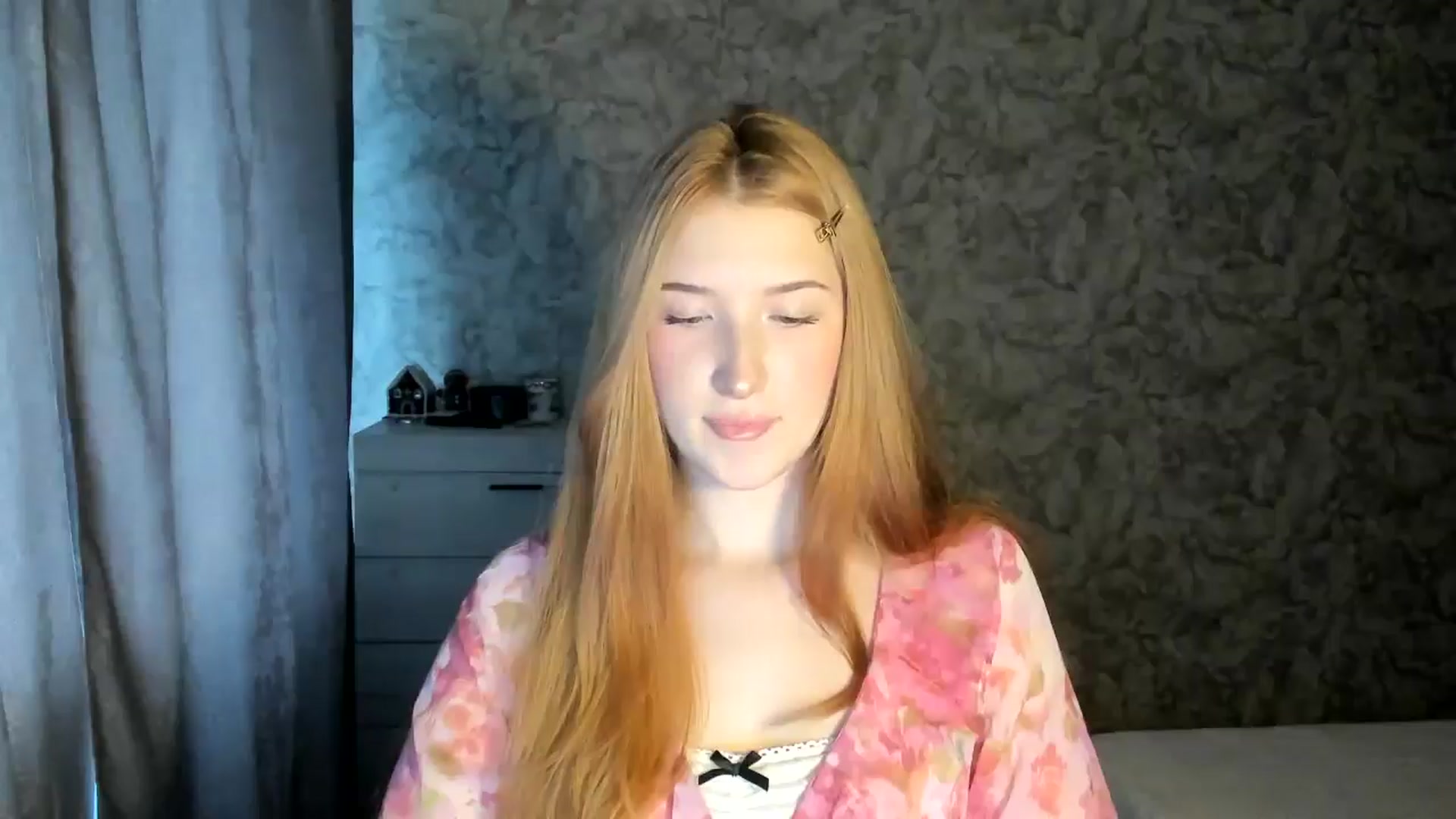 Gallery image thumbnail from Ilona_Here's myfreecams stream on, 01/08/2026, 09:24 image 13 of 20