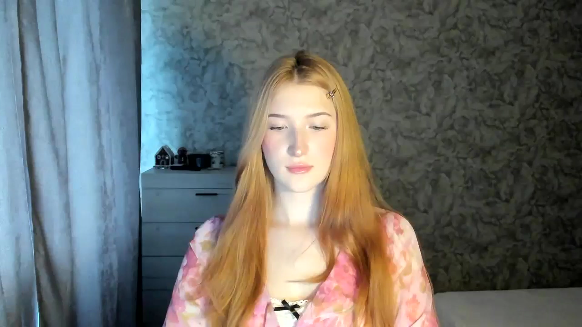 Gallery image thumbnail from Ilona_Here's myfreecams stream on, 01/08/2026, 10:17 image 17 of 20