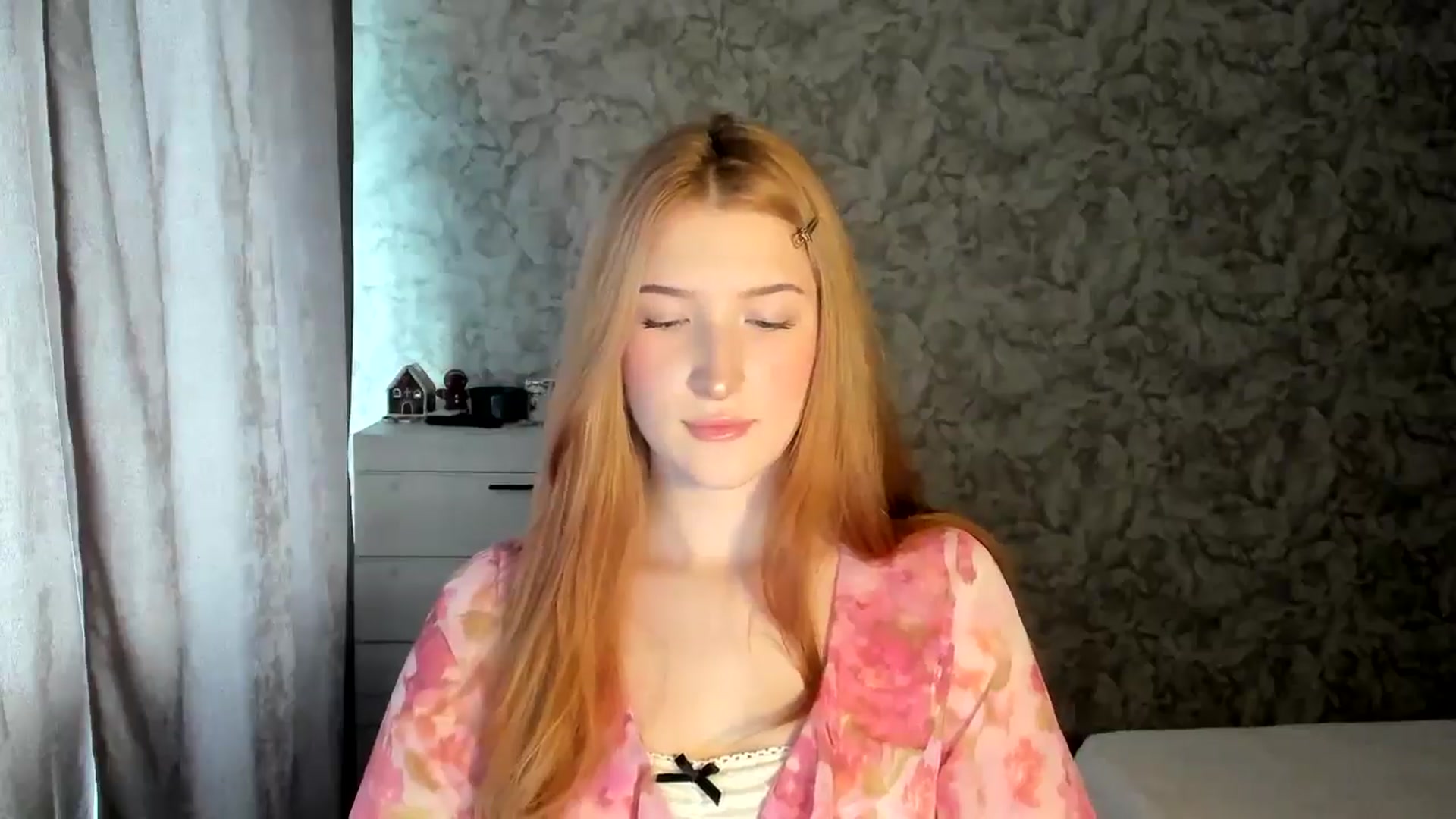 Gallery image thumbnail from Ilona_Here's myfreecams stream on, 01/08/2026, 10:17 image 5 of 20
