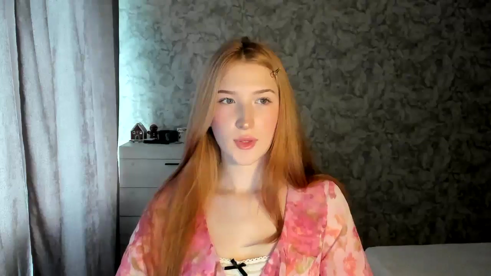 Gallery image thumbnail from Ilona_Here's myfreecams stream on, 01/08/2026, 10:17 image 8 of 20