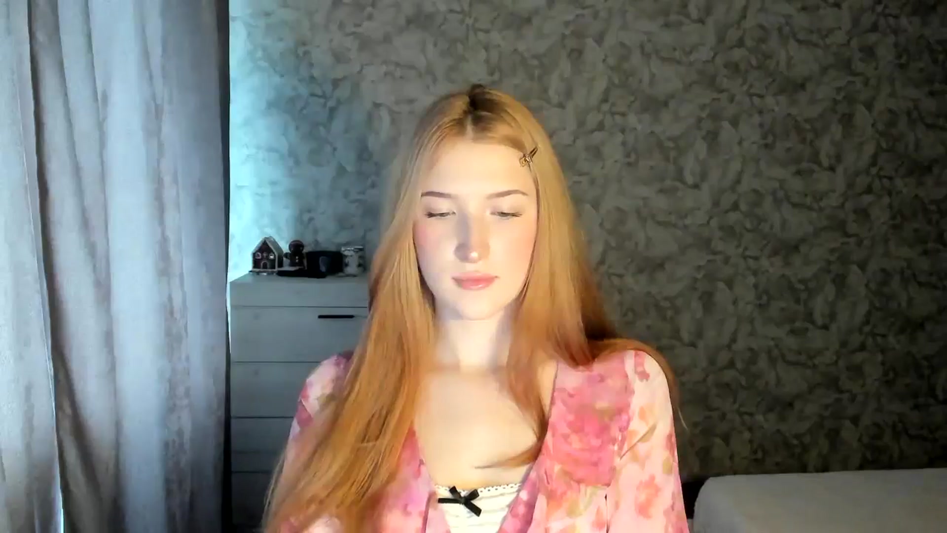 Gallery image thumbnail from Ilona_Here's myfreecams stream on, 01/08/2026, 10:17 image 13 of 20