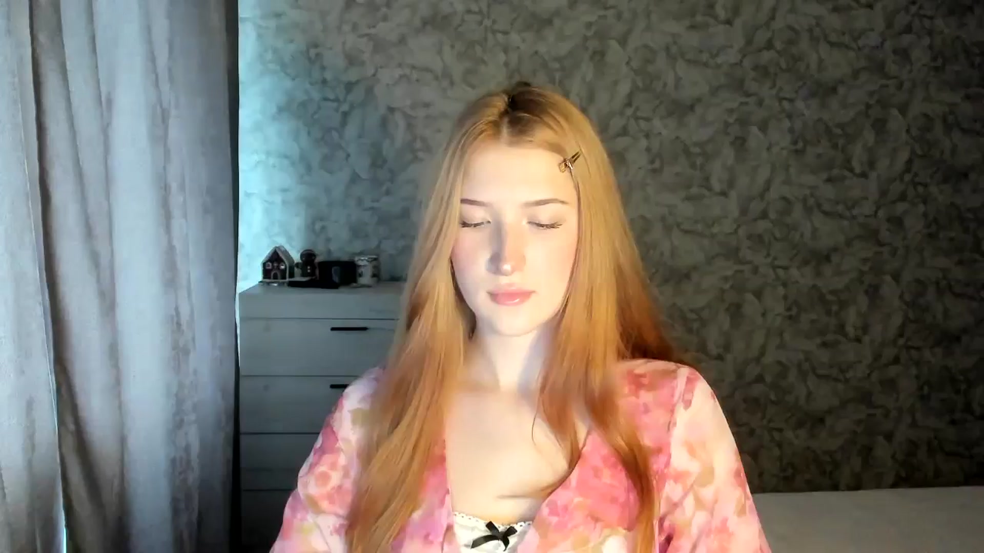 Gallery image thumbnail from Ilona_Here's myfreecams stream on, 01/08/2026, 10:59 image 1 of 20