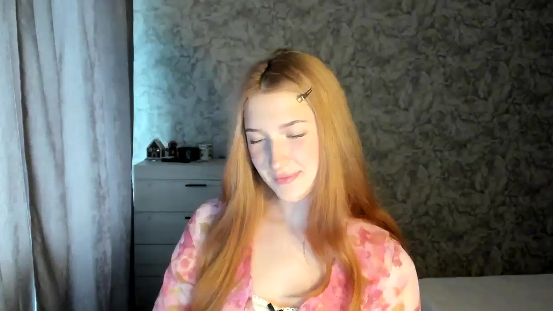 Gallery image thumbnail from Ilona_Here's myfreecams stream on, 01/08/2026, 10:59 image 4 of 20