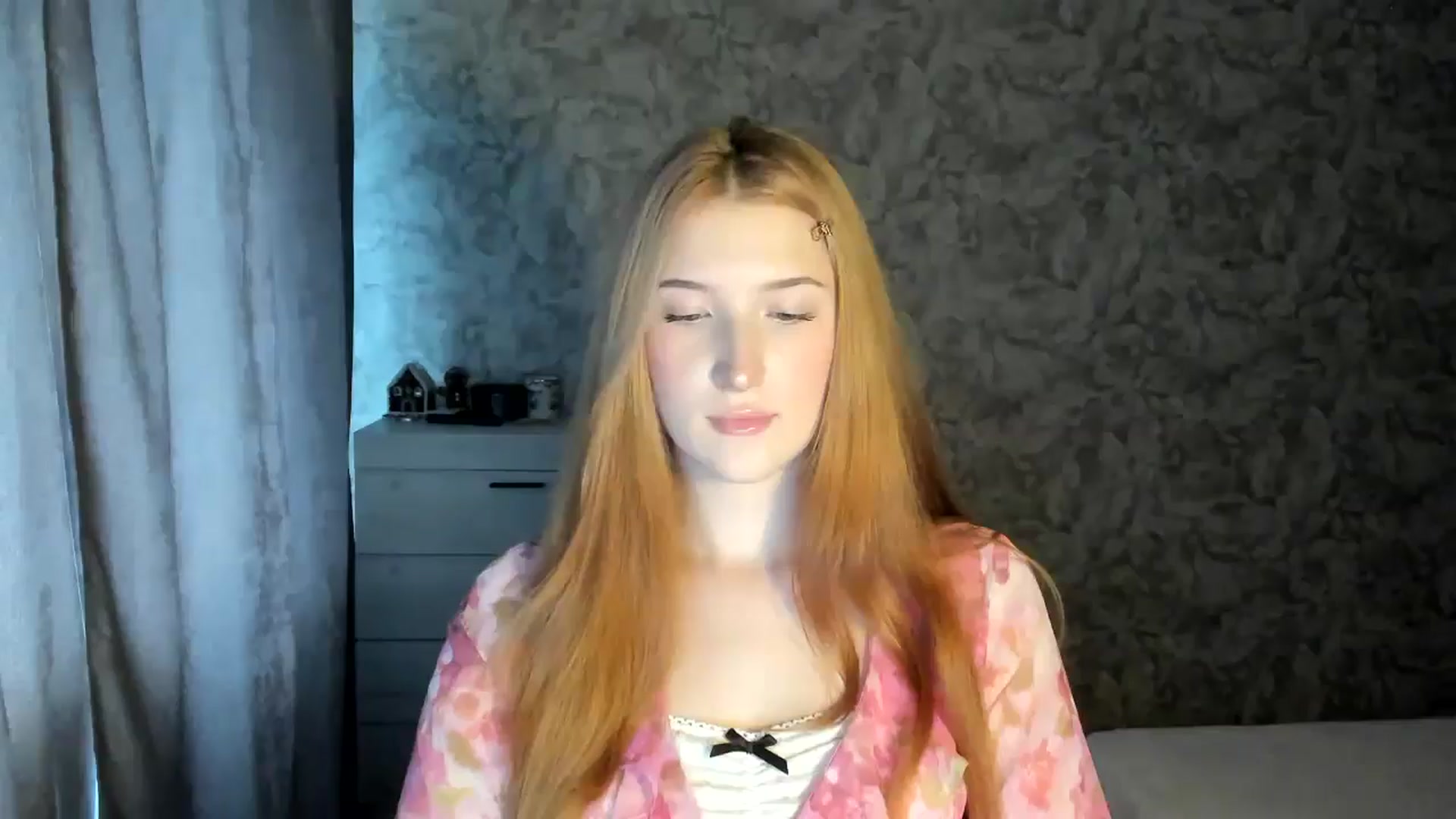 Gallery image thumbnail from Ilona_Here's myfreecams stream on, 01/08/2026, 11:33 image 17 of 20