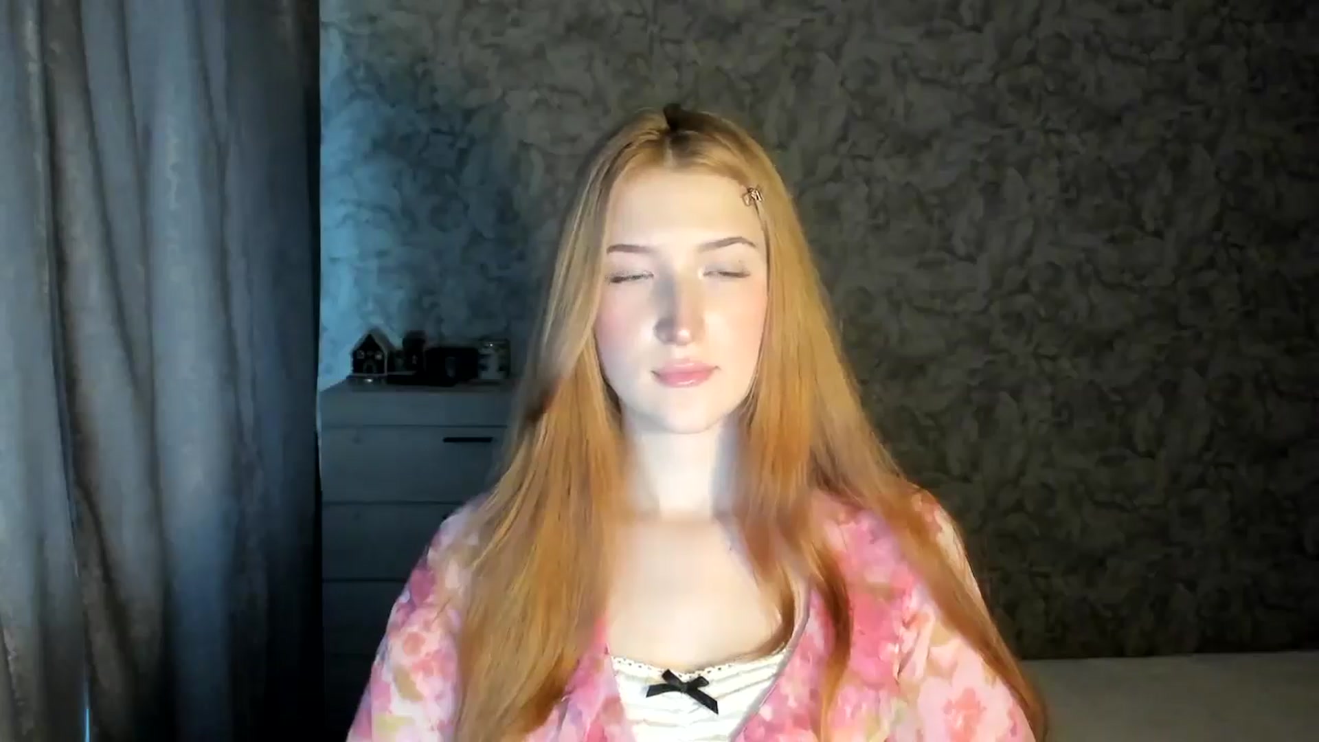 Gallery image thumbnail from Ilona_Here's myfreecams stream on, 01/08/2026, 11:33 image 6 of 20