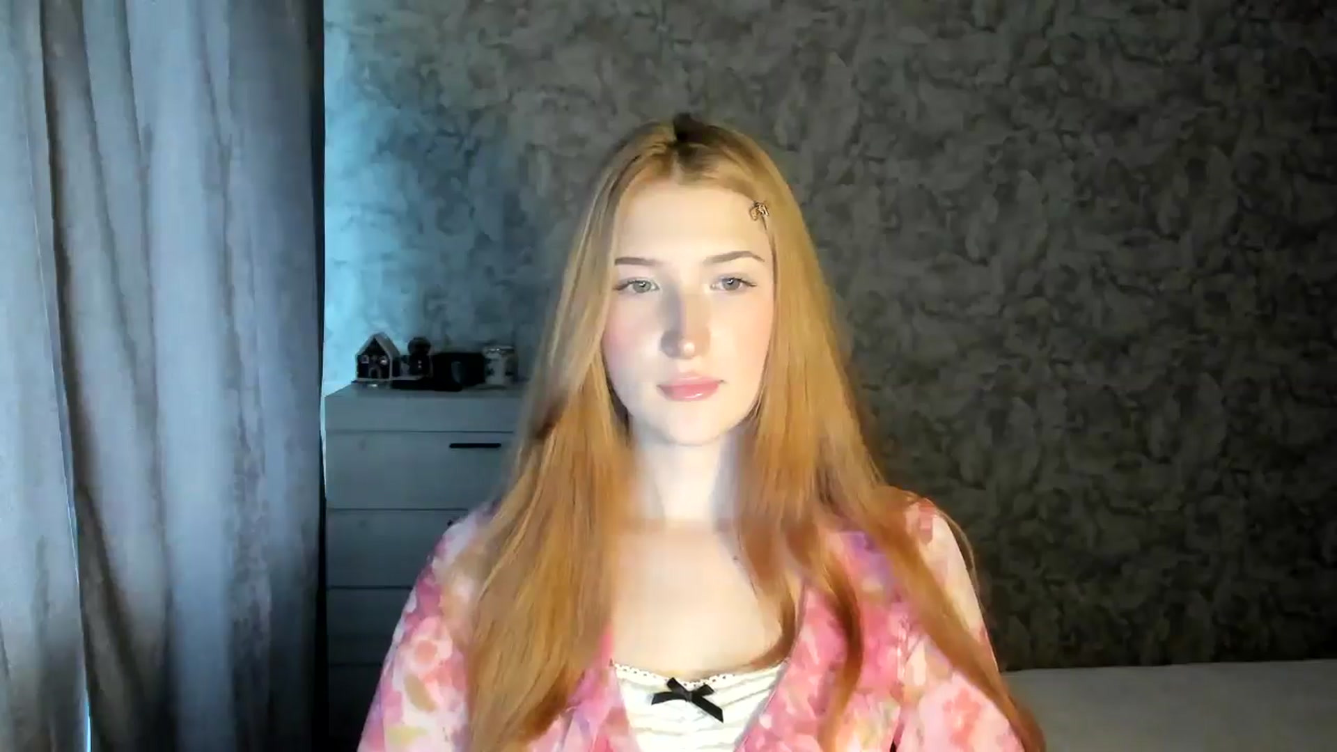 Gallery image thumbnail from Ilona_Here's myfreecams stream on, 01/08/2026, 11:33 image 12 of 20