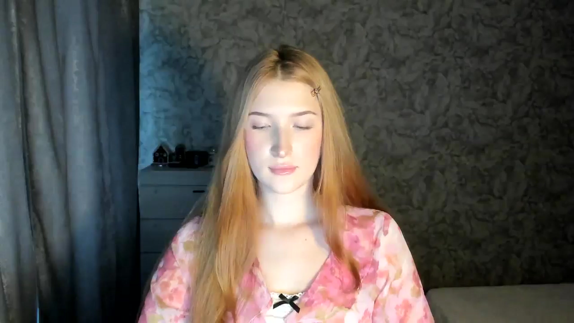 Gallery image thumbnail from Ilona_Here's myfreecams stream on, 01/08/2026, 12:26 image 2 of 20