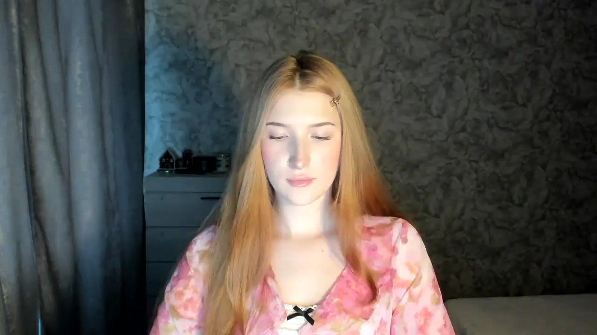 Gallery image thumbnail from Ilona_Here's myfreecams stream on, 01/08/2026, 12:26 image 6 of 20