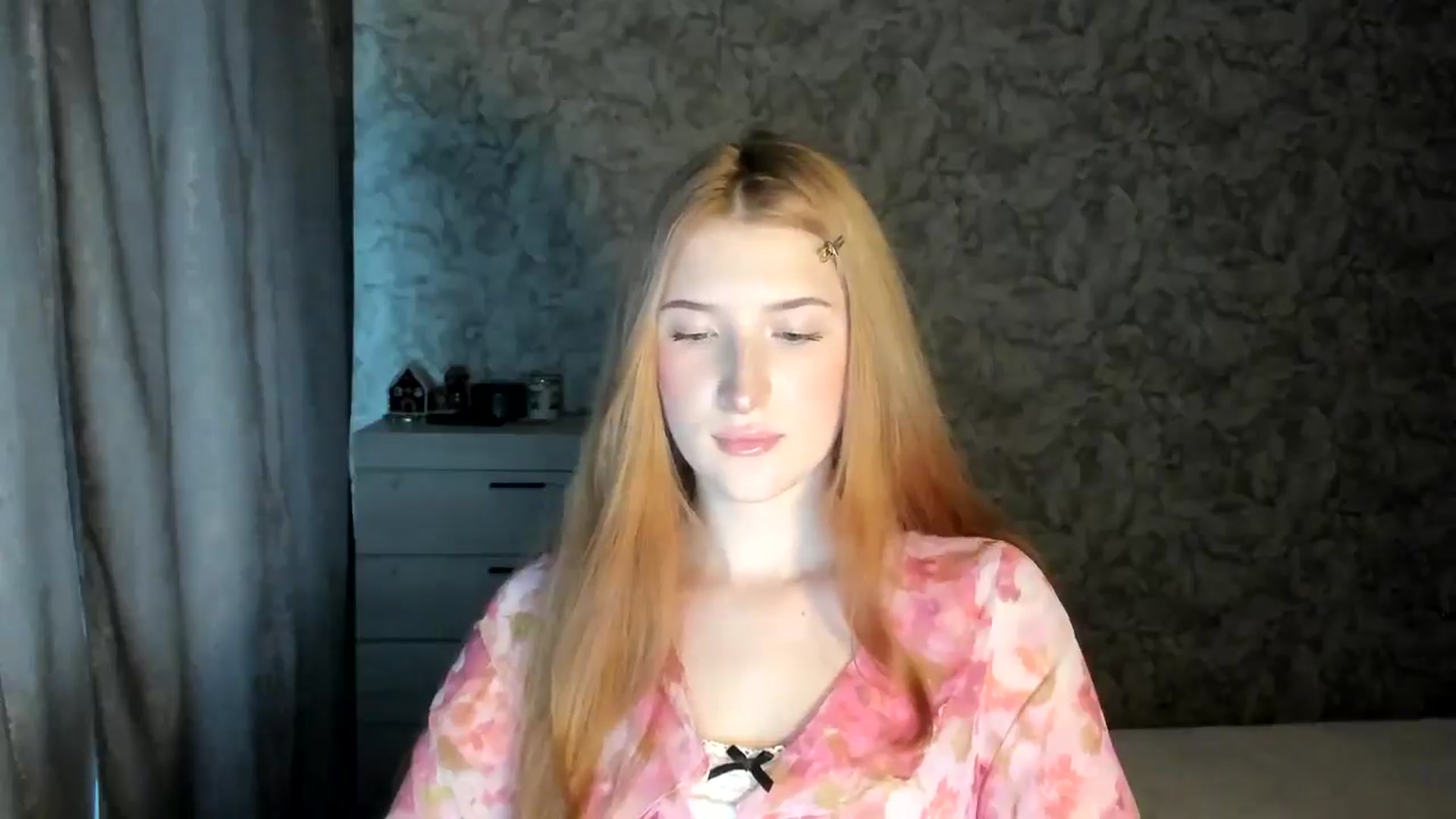 Gallery image thumbnail from Ilona_Here's myfreecams stream on, 01/08/2026, 12:26 image 15 of 20