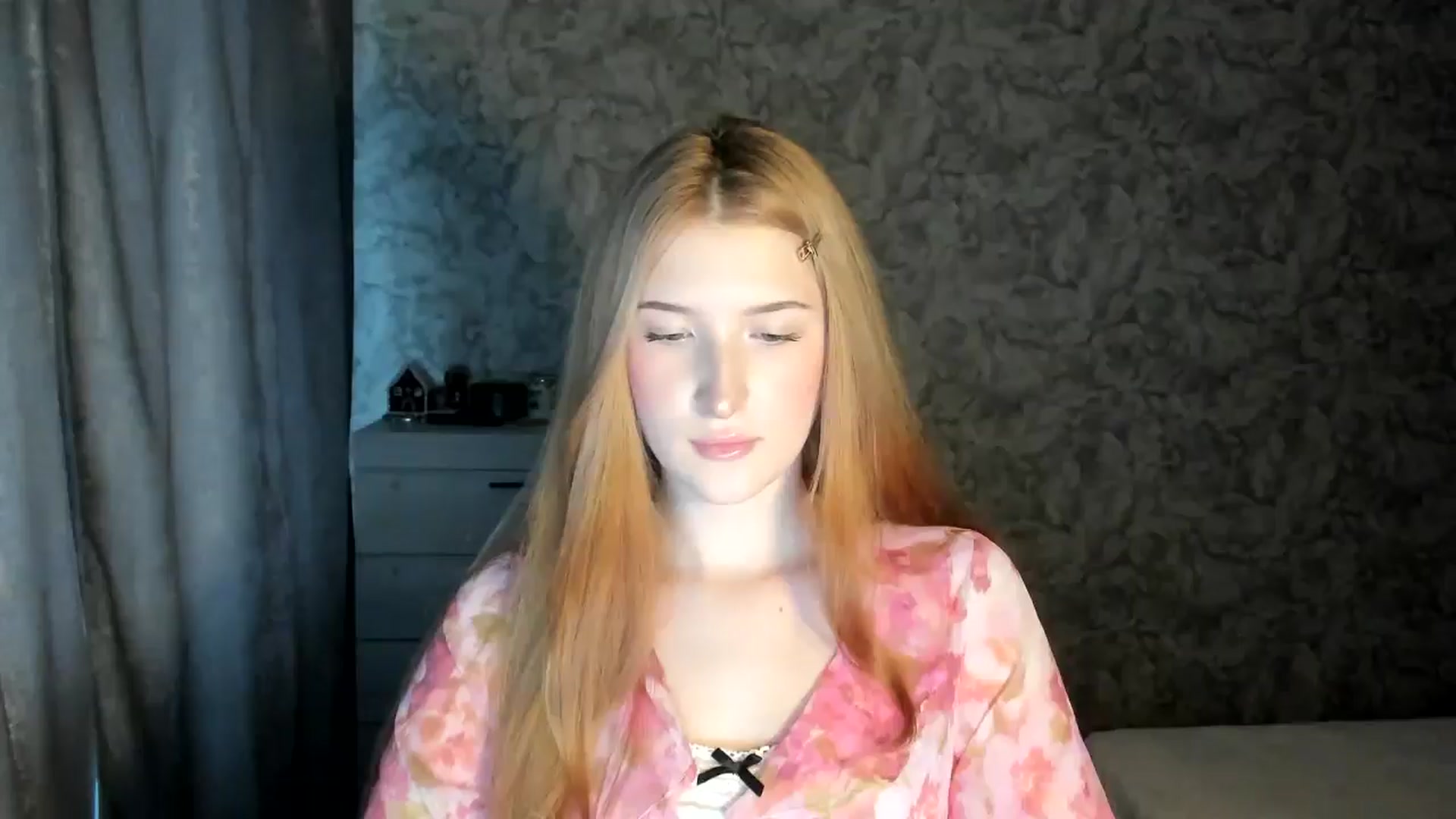 Gallery image thumbnail from Ilona_Here's myfreecams stream on, 01/08/2026, 12:26 image 8 of 20