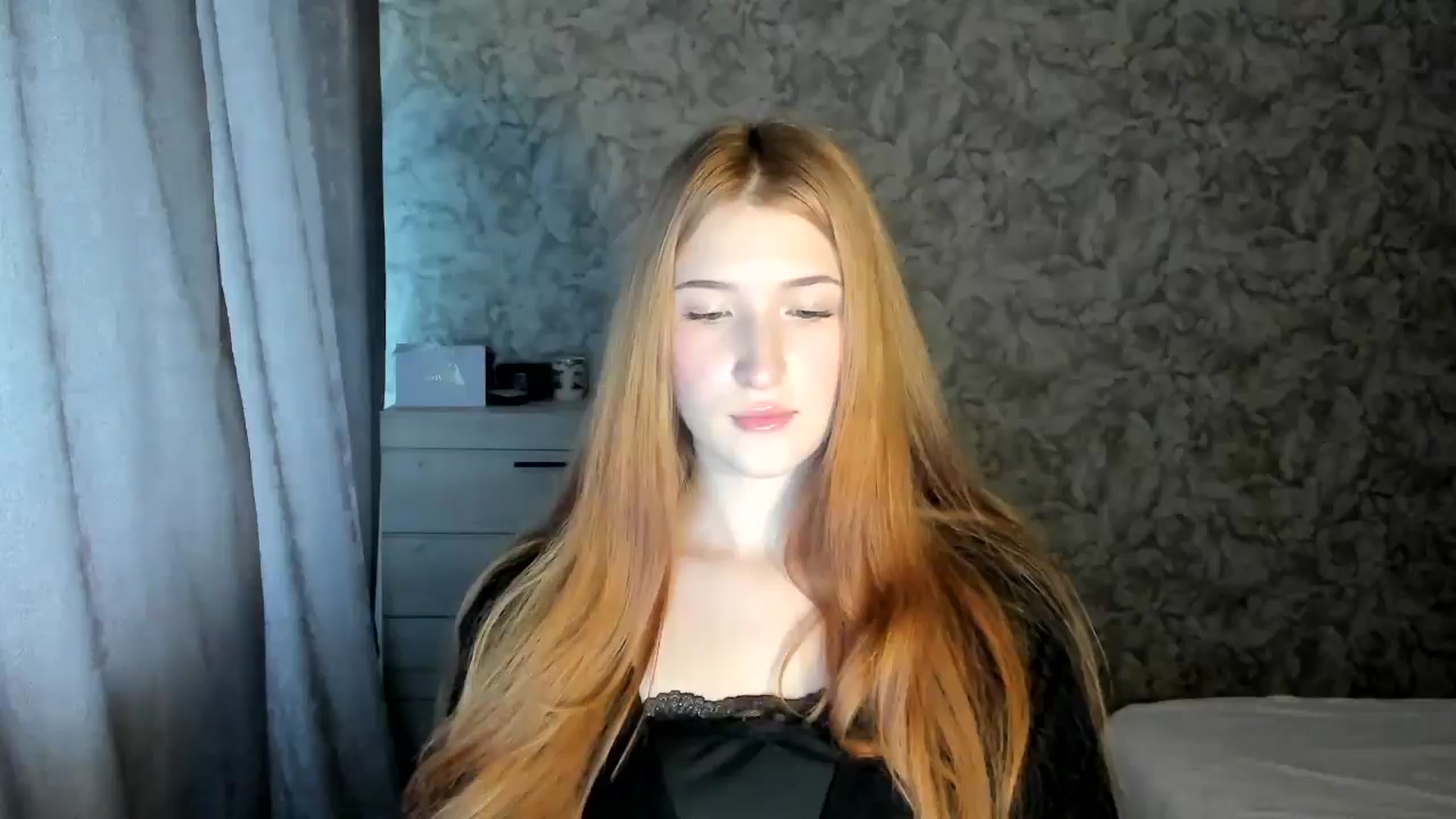 Gallery image thumbnail from Ilona_Here's myfreecams stream on, 01/09/2026, 10:16 image 17 of 20