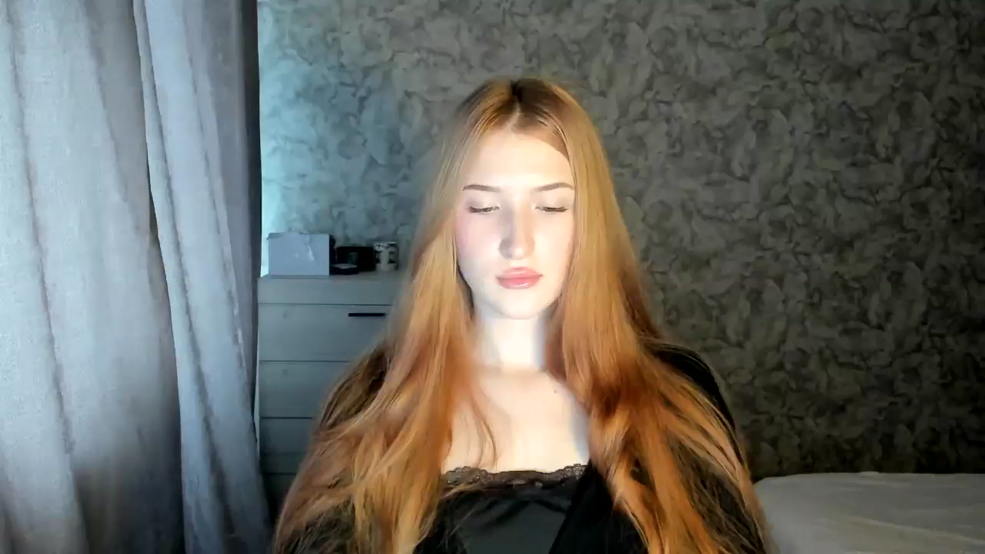 Gallery image thumbnail from Ilona_Here's myfreecams stream on, 01/09/2026, 11:09 image 11 of 20