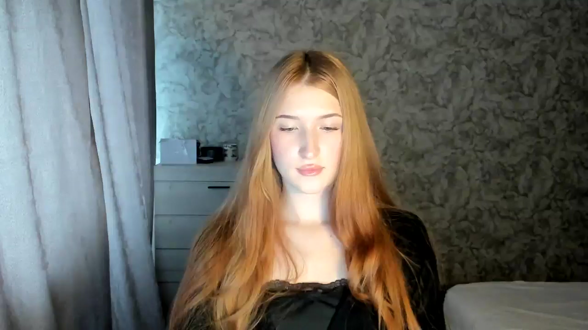 Gallery image thumbnail from Ilona_Here's myfreecams stream on, 01/09/2026, 11:09 image 19 of 20