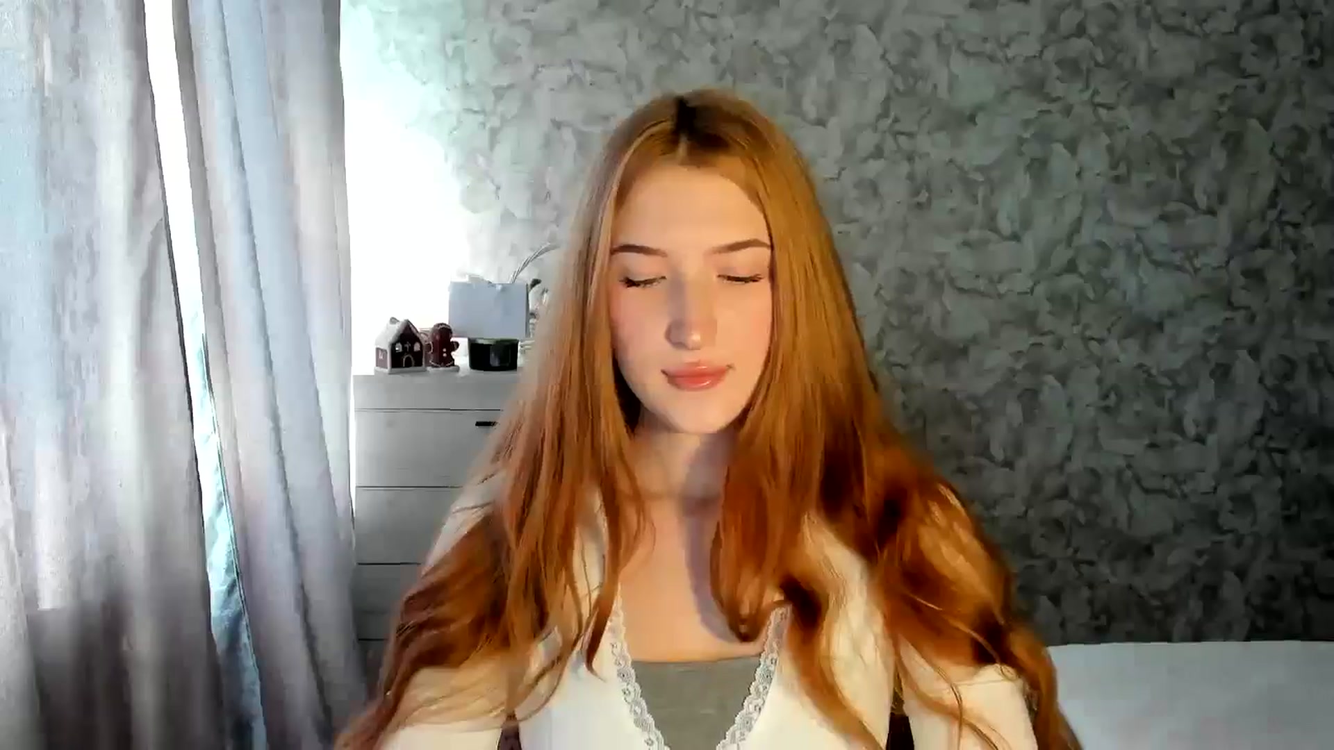 Gallery image thumbnail from Ilona_Here's myfreecams stream on, 01/12/2026, 09:46 image 3 of 20