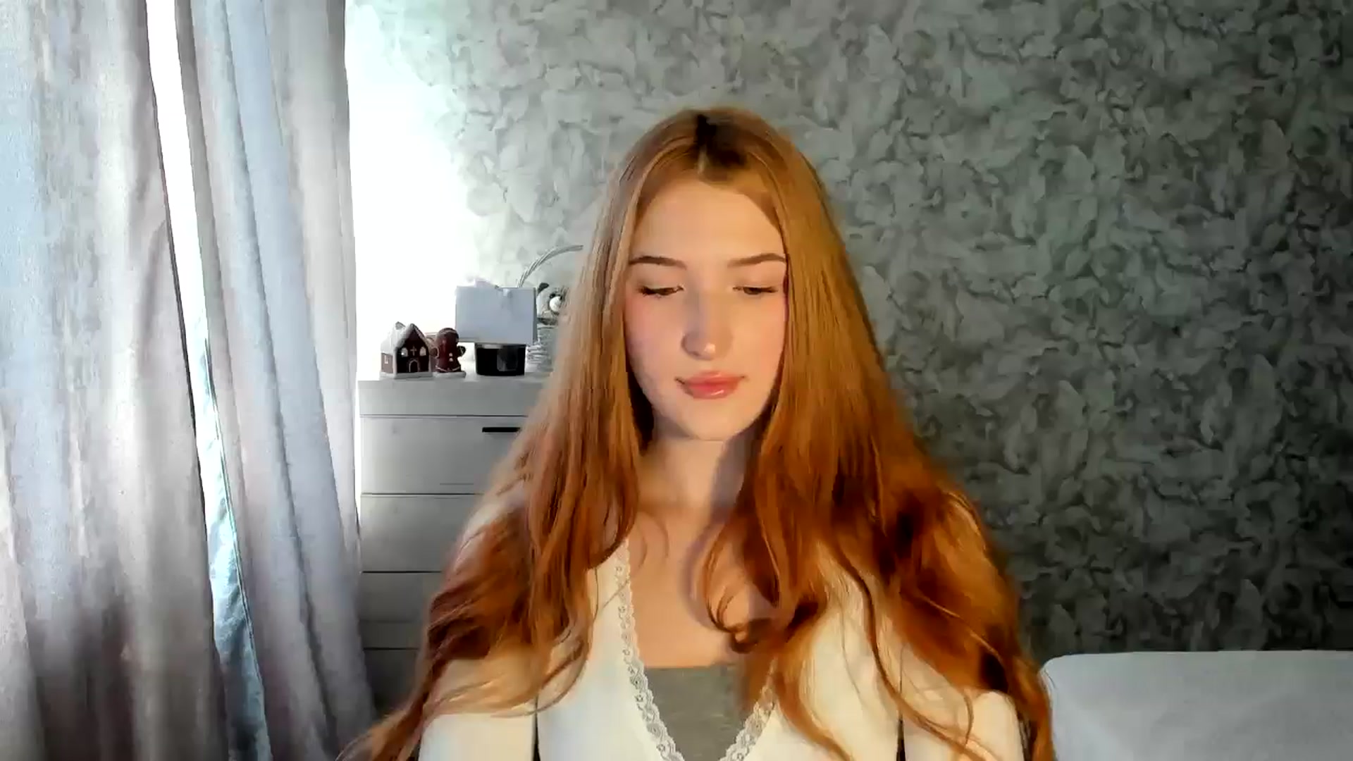 Gallery image thumbnail from Ilona_Here's myfreecams stream on, 01/12/2026, 09:46 image 5 of 20