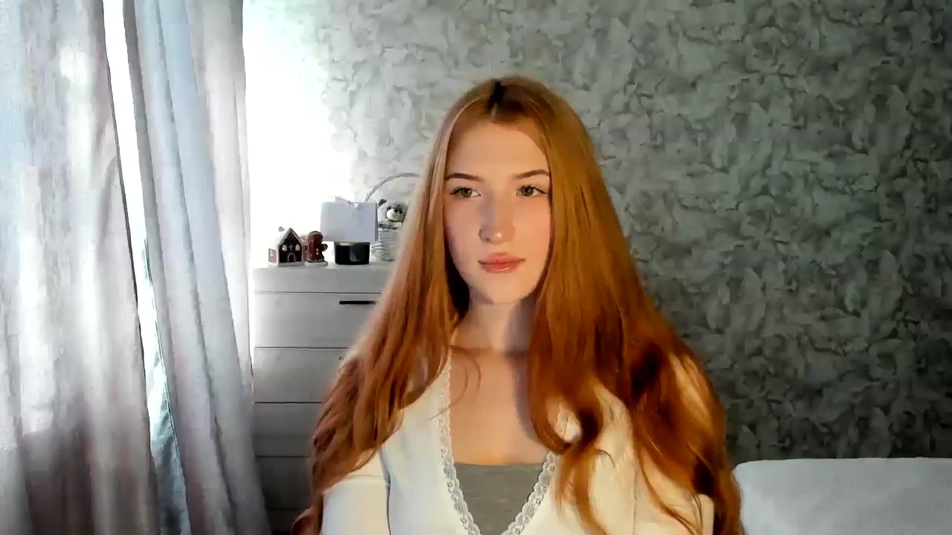 Gallery image thumbnail from Ilona_Here's myfreecams stream on, 01/12/2026, 09:46 image 13 of 20