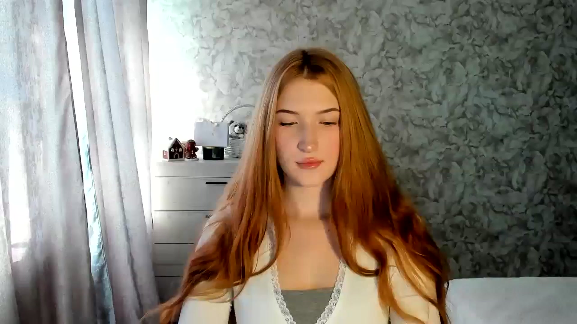 Gallery image thumbnail from Ilona_Here's myfreecams stream on, 01/12/2026, 09:46 image 19 of 20