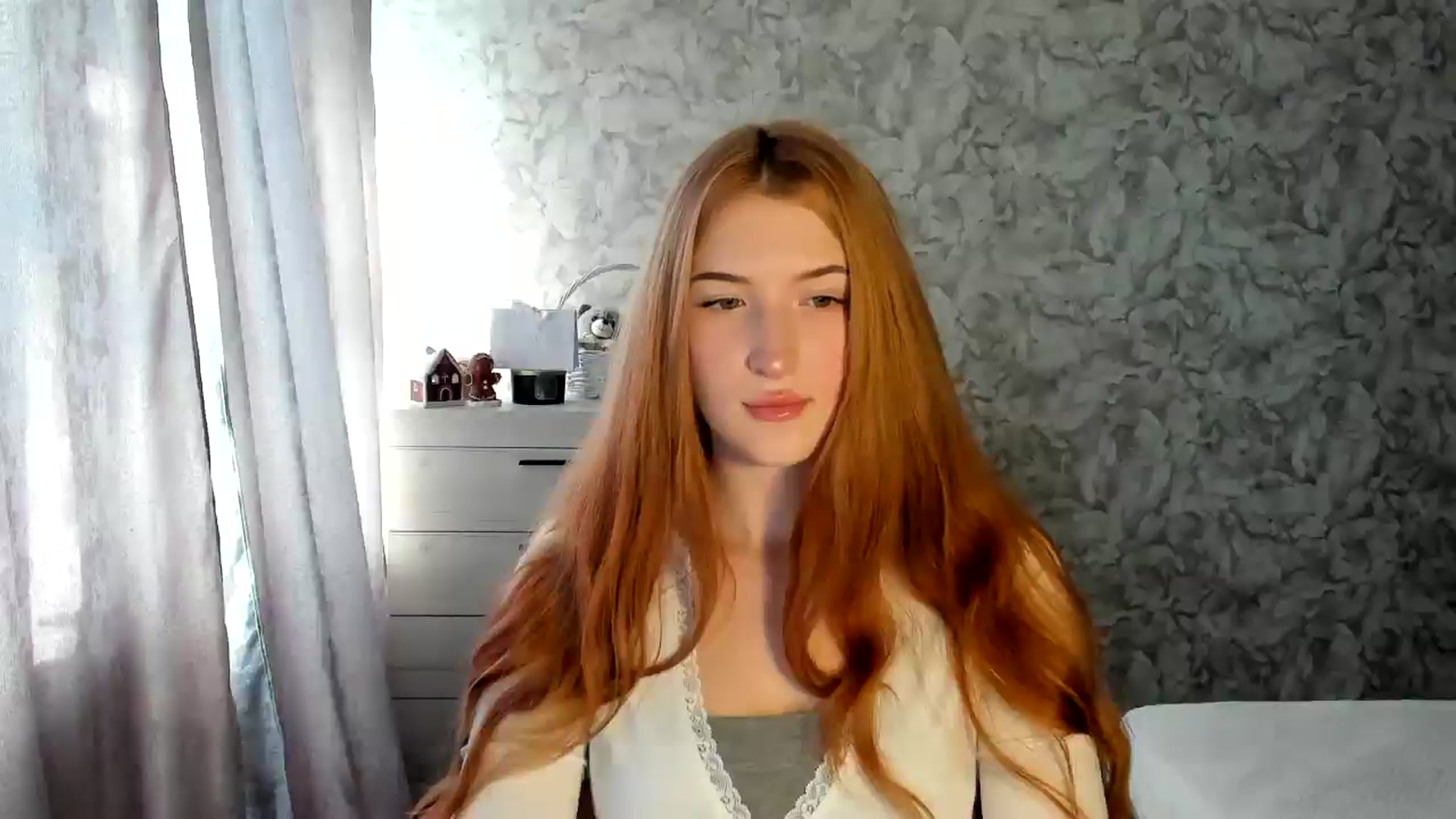 Gallery image thumbnail from Ilona_Here's myfreecams stream on, 01/12/2026, 09:46 image 15 of 20