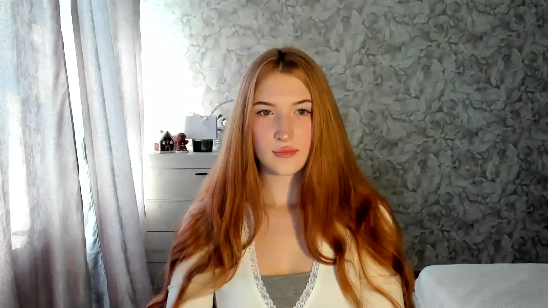 Gallery image thumbnail from Ilona_Here's myfreecams stream on, 01/12/2026, 09:46 image 17 of 20