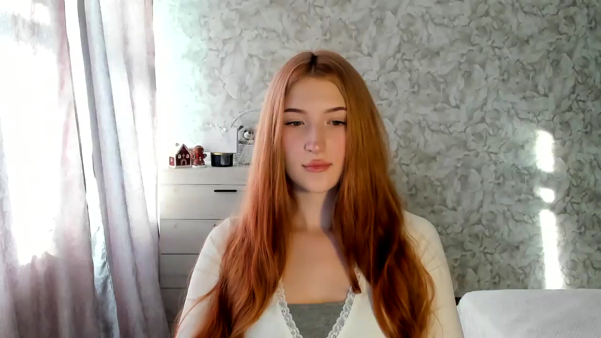 Gallery image thumbnail from Ilona_Here's myfreecams stream on, 01/12/2026, 11:19 image 16 of 20