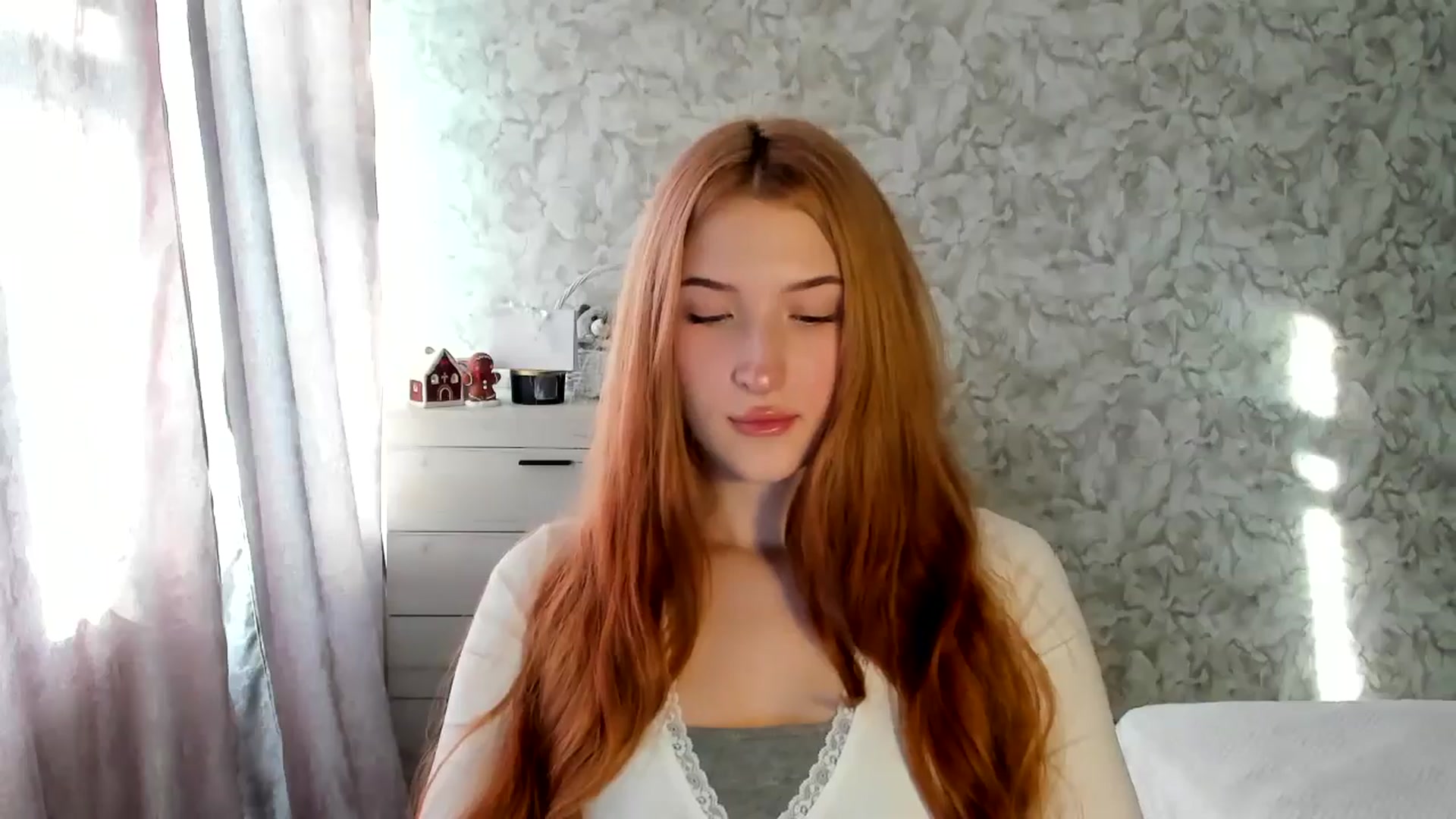Gallery image thumbnail from Ilona_Here's myfreecams stream on, 01/12/2026, 11:19 image 15 of 20