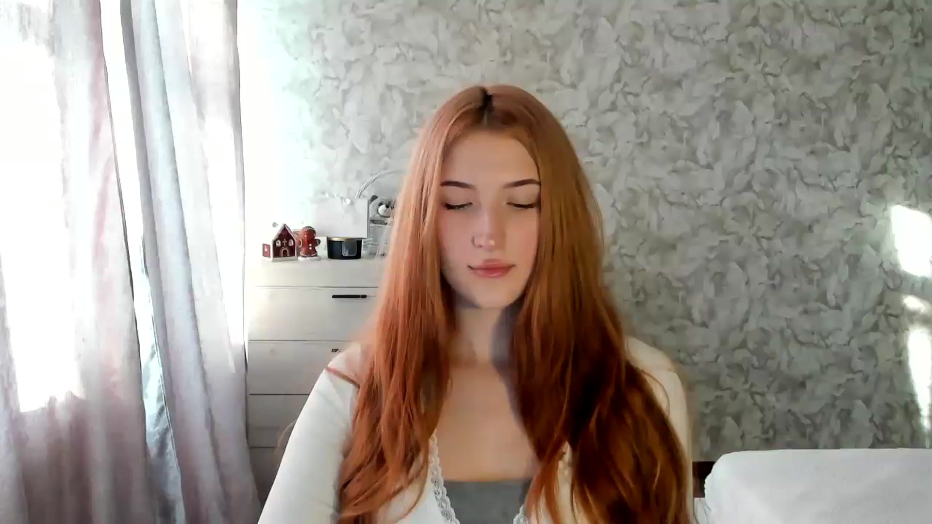 Gallery image thumbnail from Ilona_Here's myfreecams stream on, 01/12/2026, 11:36 image 5 of 20