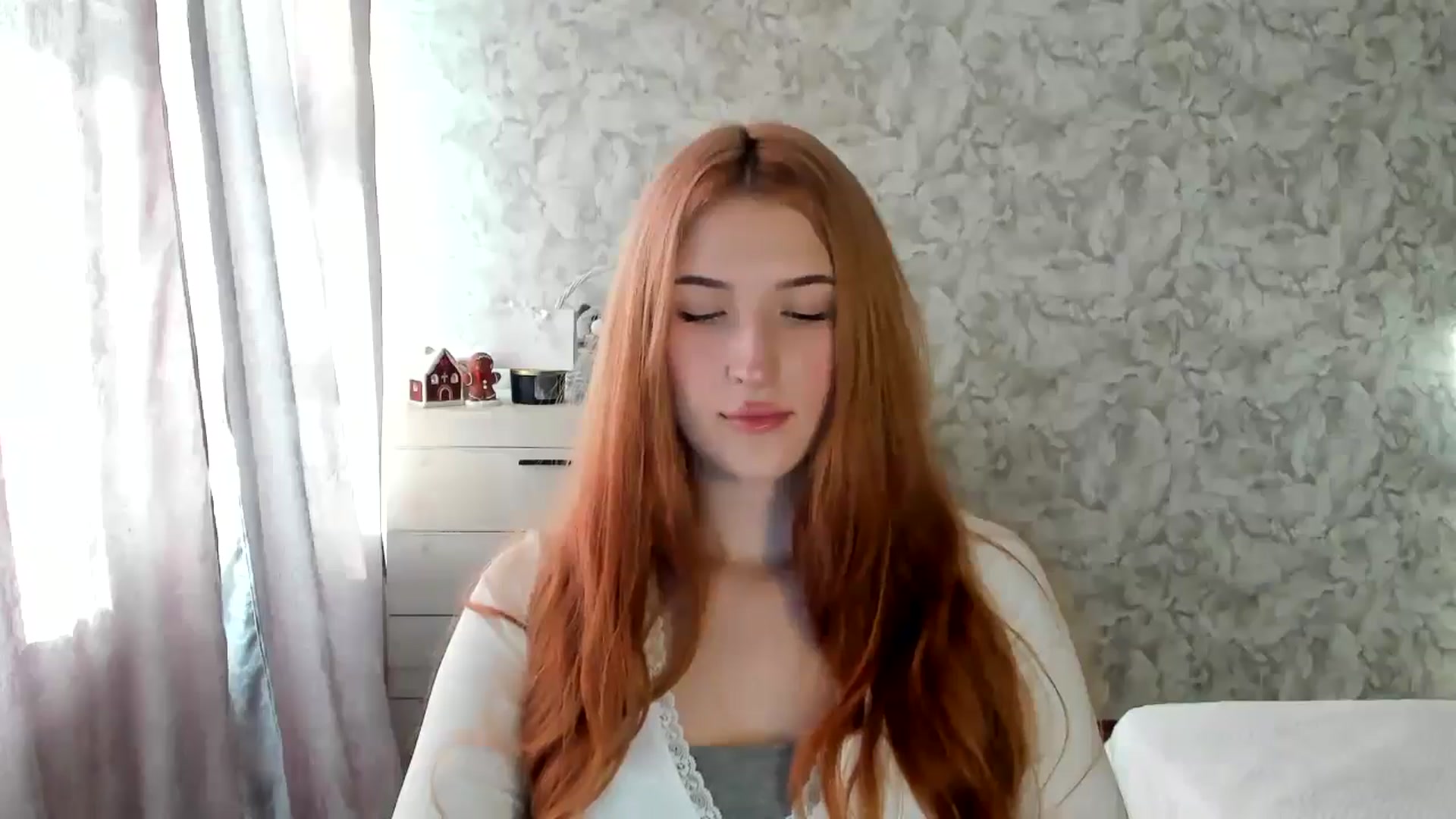 Gallery image thumbnail from Ilona_Here's myfreecams stream on, 01/12/2026, 11:36 image 15 of 20