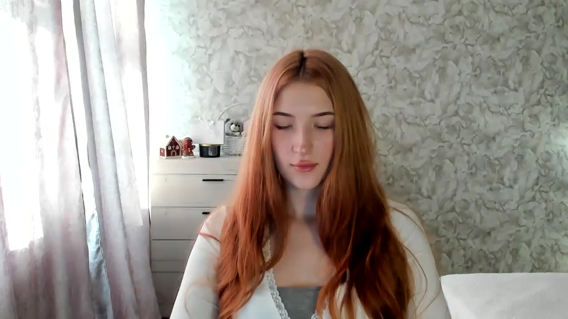 Gallery image thumbnail from Ilona_Here's myfreecams stream on, 01/12/2026, 11:36 image 17 of 20