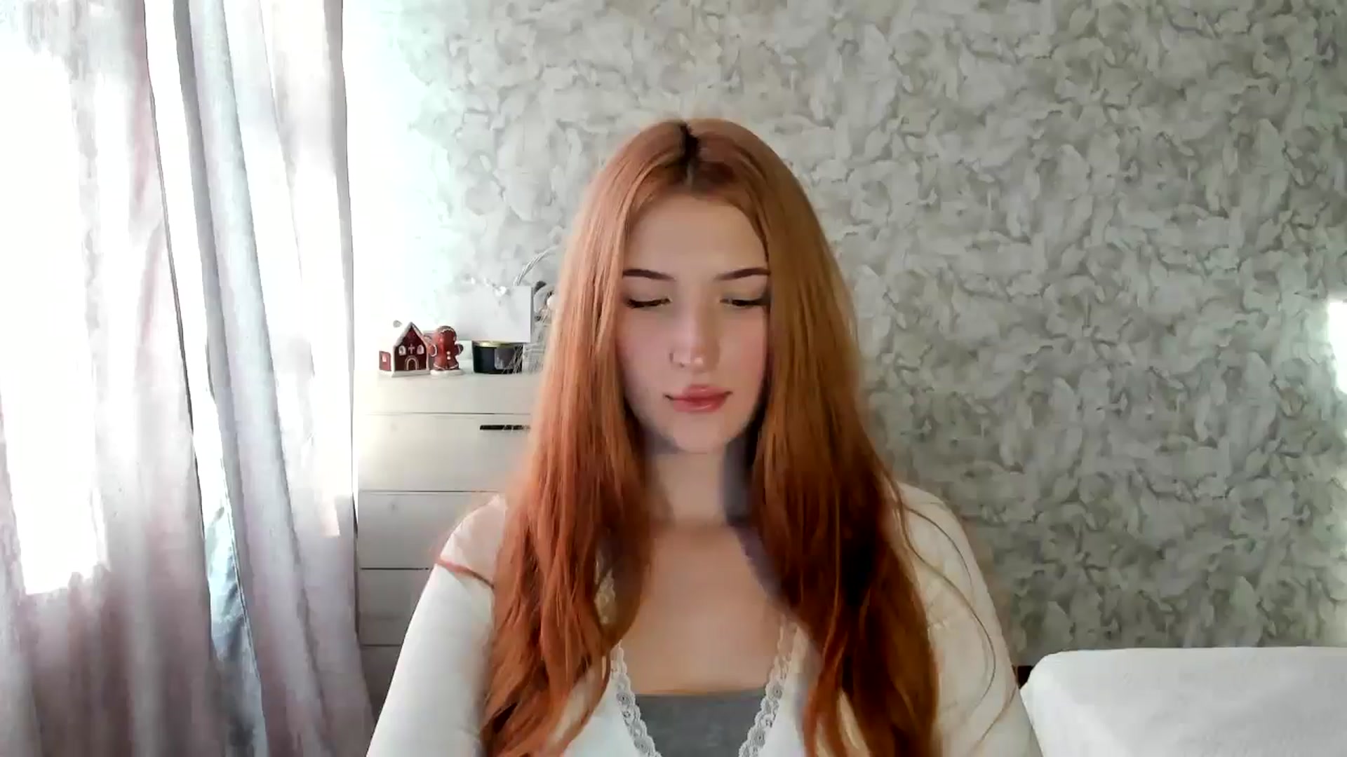 Gallery image thumbnail from Ilona_Here's myfreecams stream on, 01/12/2026, 11:36 image 12 of 20