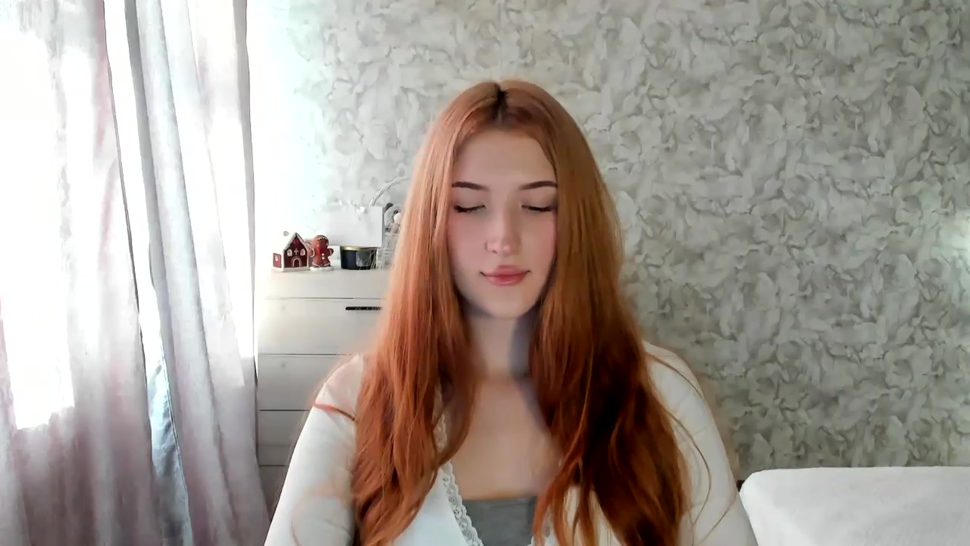 Gallery image thumbnail from Ilona_Here's myfreecams stream on, 01/12/2026, 11:36 image 16 of 20