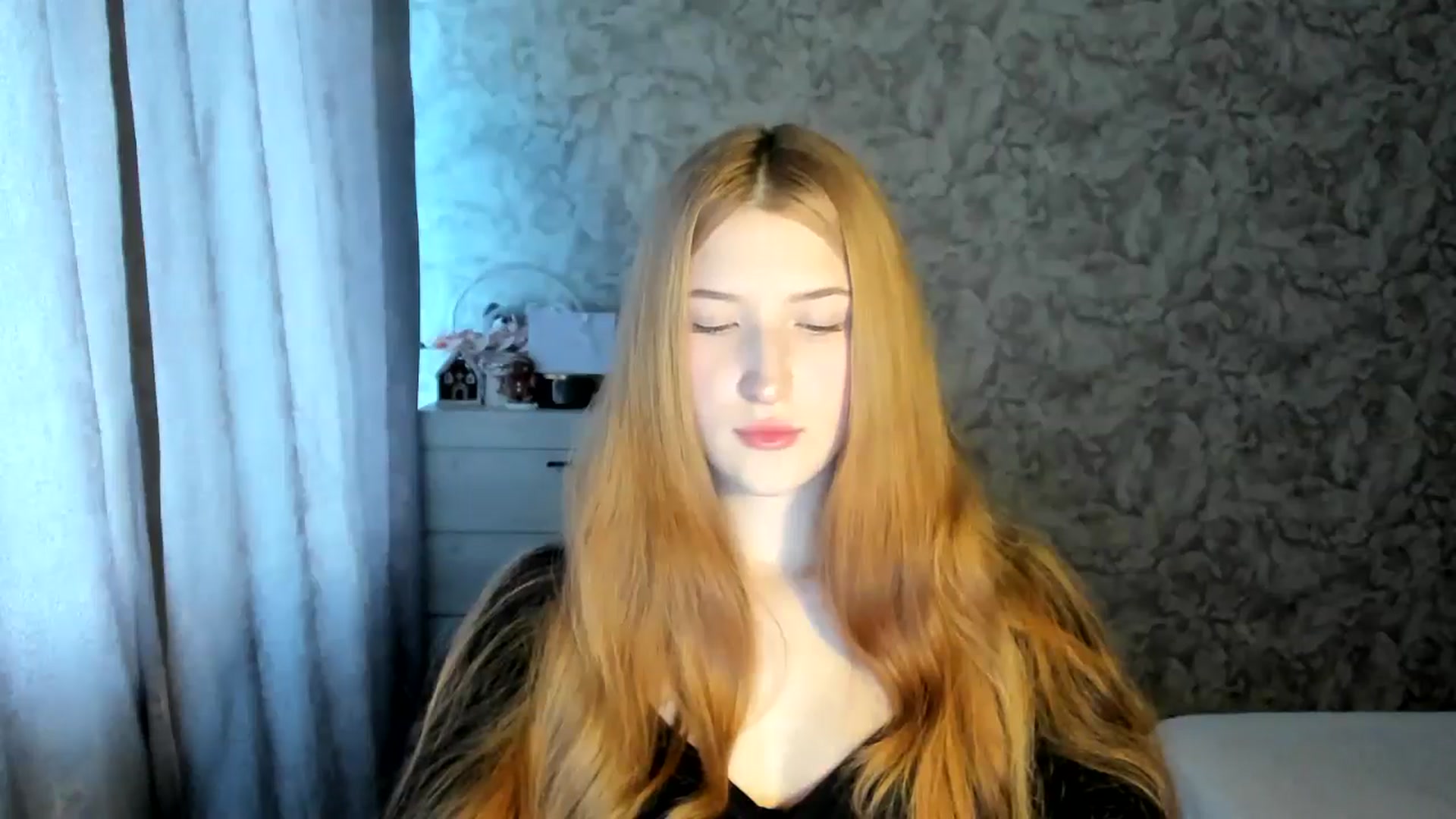 Gallery image thumbnail from Ilona_Here's myfreecams stream on, 01/13/2026, 11:52 image 16 of 20